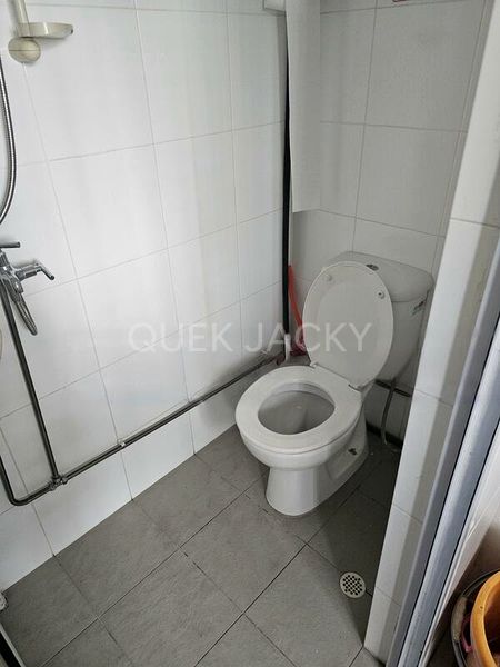 Room (Condo) for Rent in  Lucky Plaza - Image 1